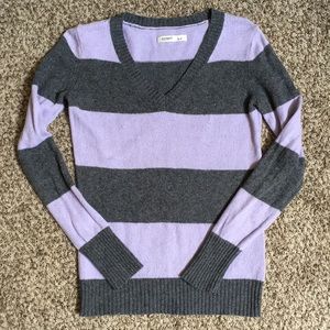 Old Navy Lilac & Gray Sweater